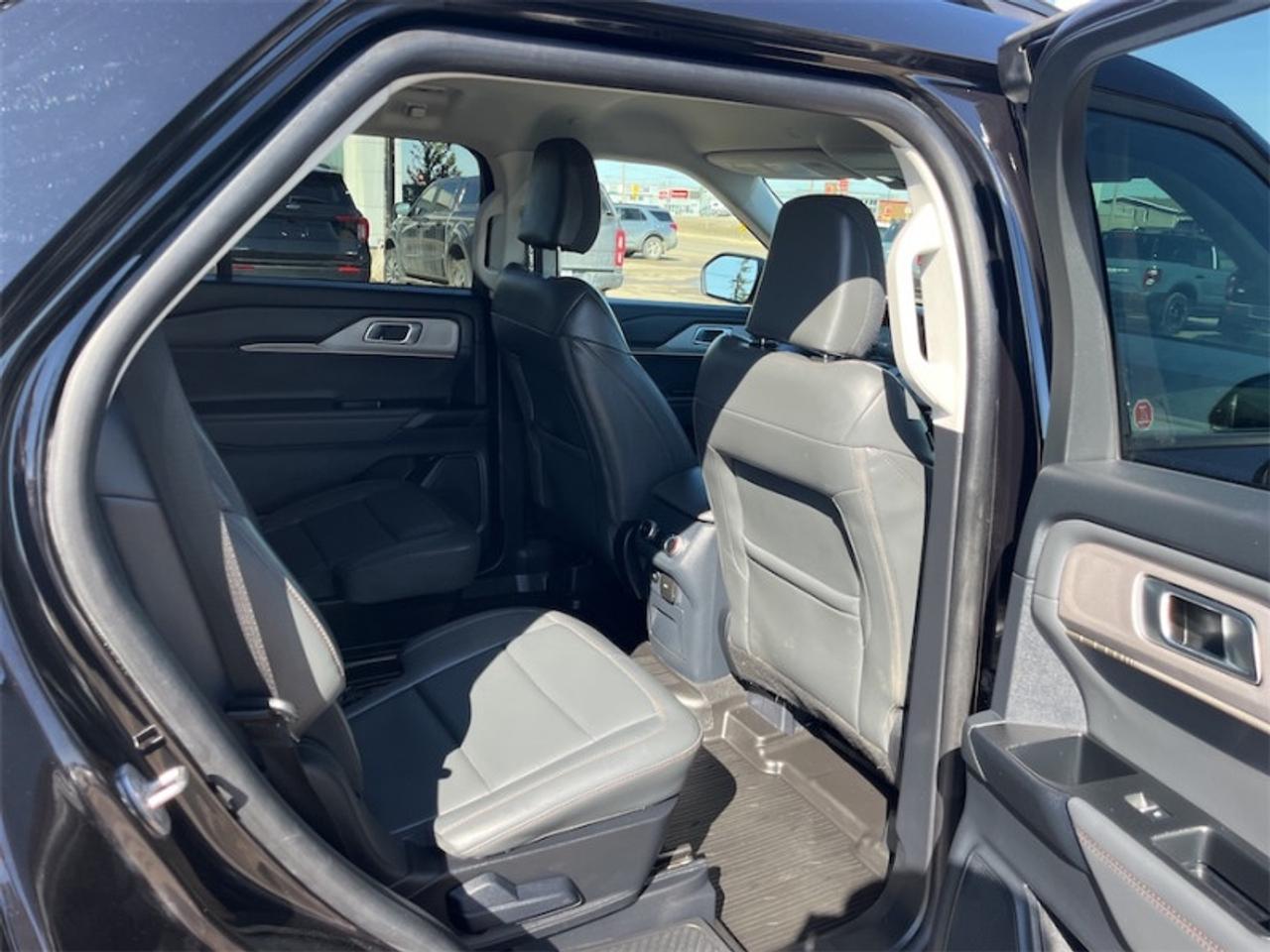 2025 Ford Explorer Active  - Heated Seats - Low Mileage Photo5