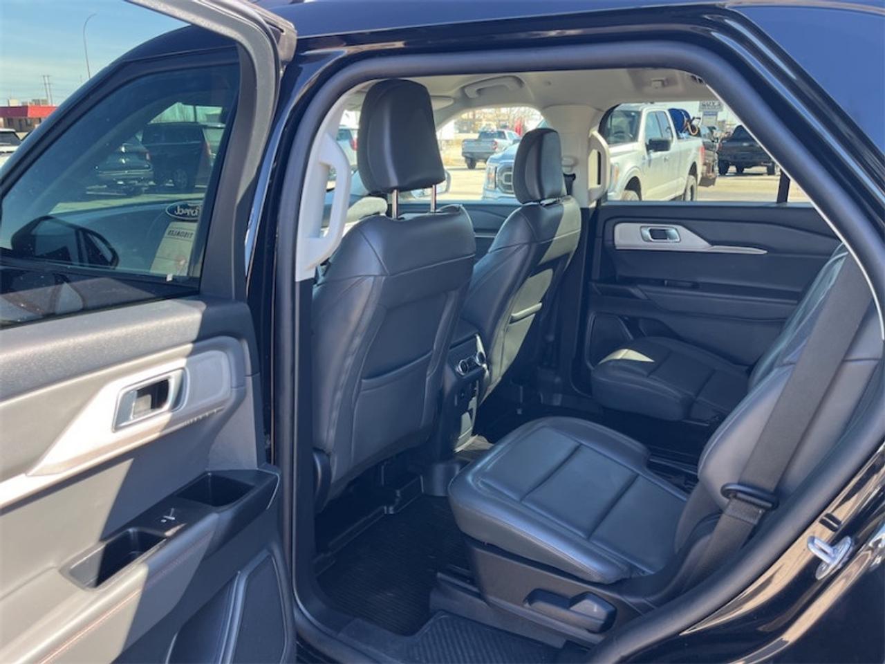 2025 Ford Explorer Active  - Heated Seats - Low Mileage Photo5