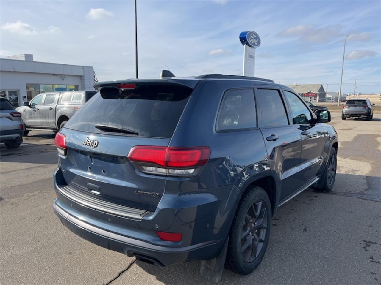 2020 Jeep Grand Cherokee Limited  - Leather Seats Photo5