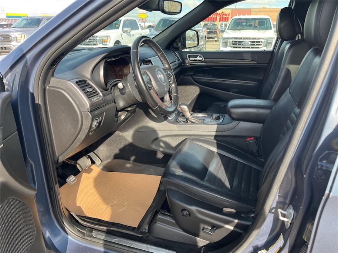 2020 Jeep Grand Cherokee Limited  - Leather Seats Photo5