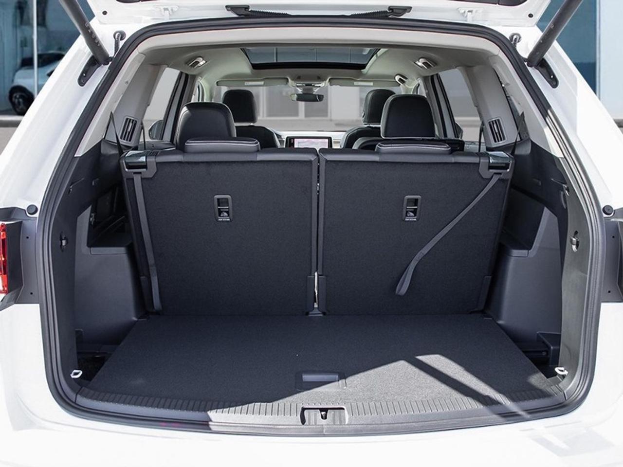 2026 Volkswagen Atlas Execline  - Massaging Seats Photo