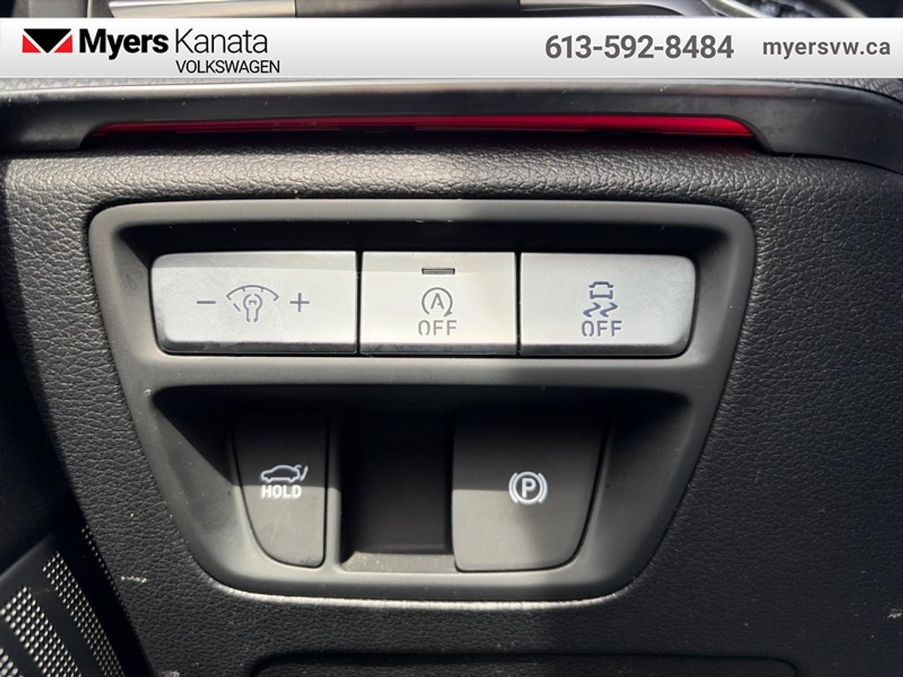 2024 Genesis G80 2.5T Advanced  - Sunroof -  Cooled Seats Photo