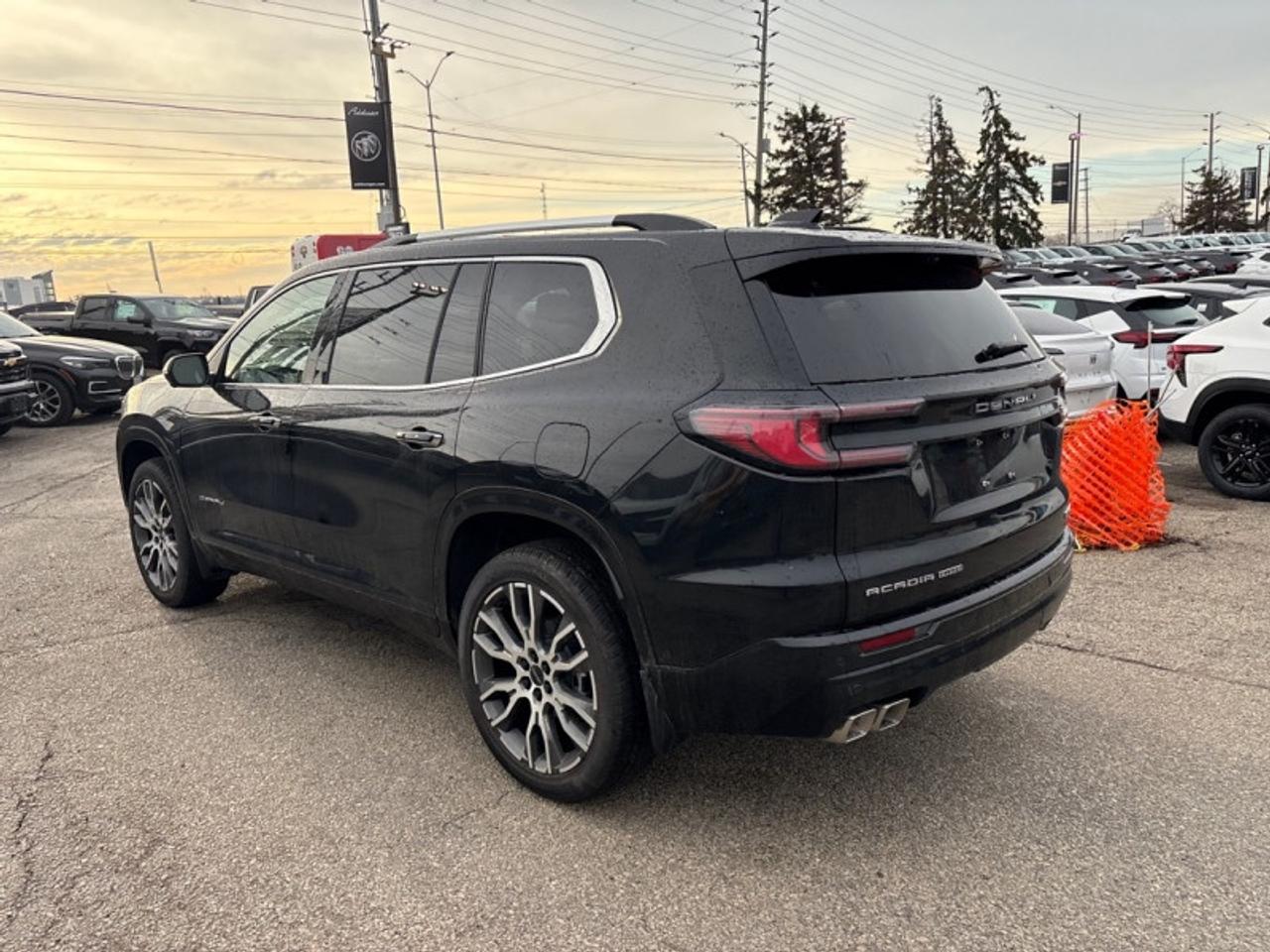 2026 GMC Acadia Denali Ultimate  MASSAGE SEATS|PANO ROOF| Photo