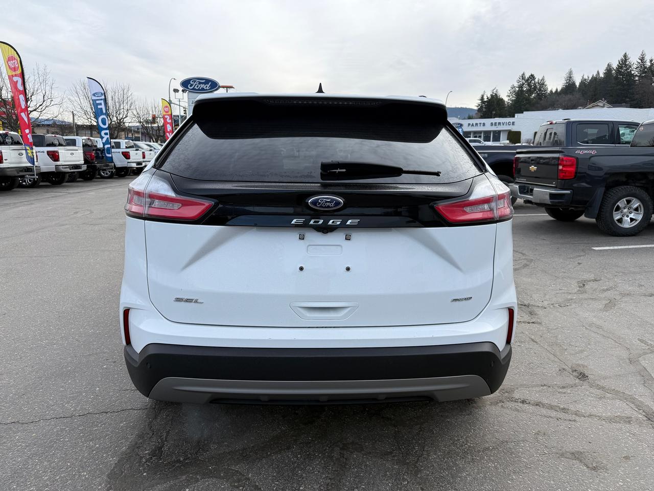 2024 Ford Edge SEL Photo3