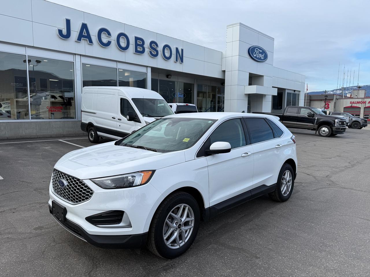 2024 Ford Edge SEL Photo0