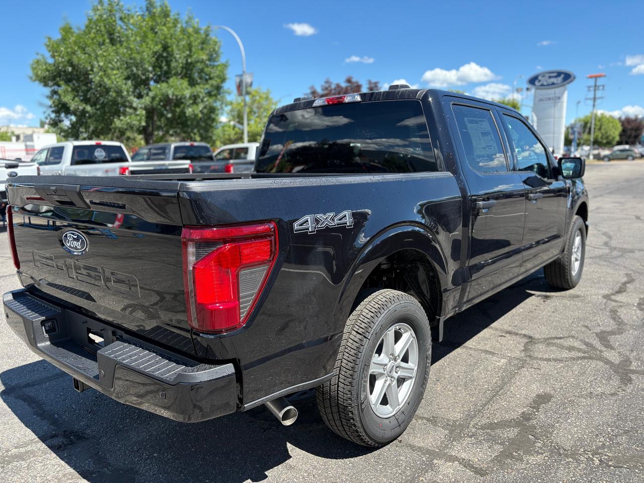 2026 Ford F-150 XLT Photo4