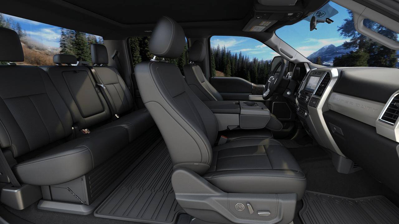 2021 Ford F-250 SD LARIAT Photo