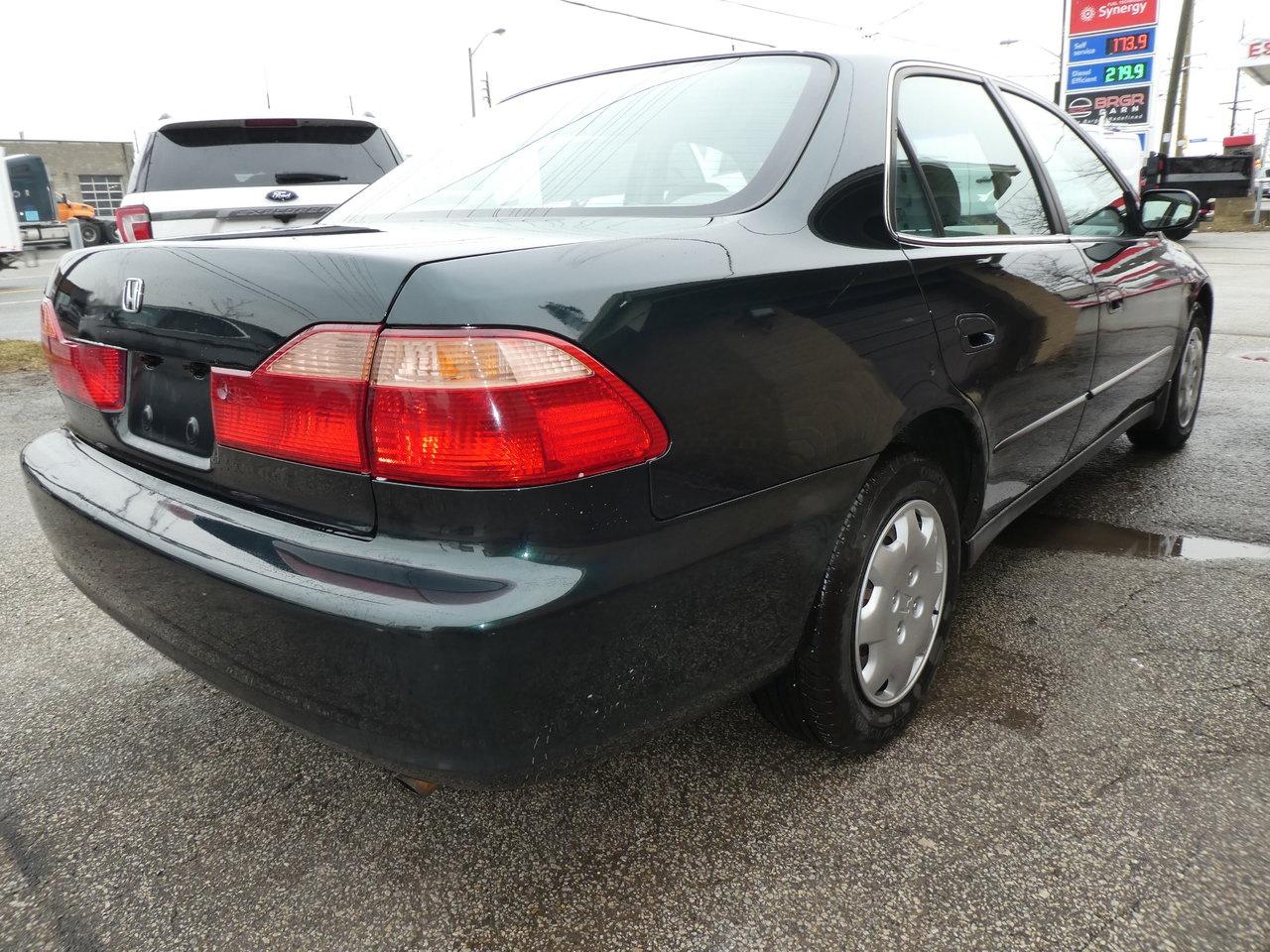 <p>JUST TRADED IN, AUTO, ICE COLD AIR, PW WINDOWS, PW LOCKS, AND MORE RUNS AND DRIVES GREAT, SOLD AS IS.<br>BISKO AUTO SALES</p>