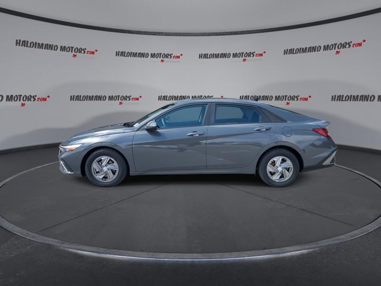 2025 Hyundai Elantra Essential | No accidents | Heated Steering Photo