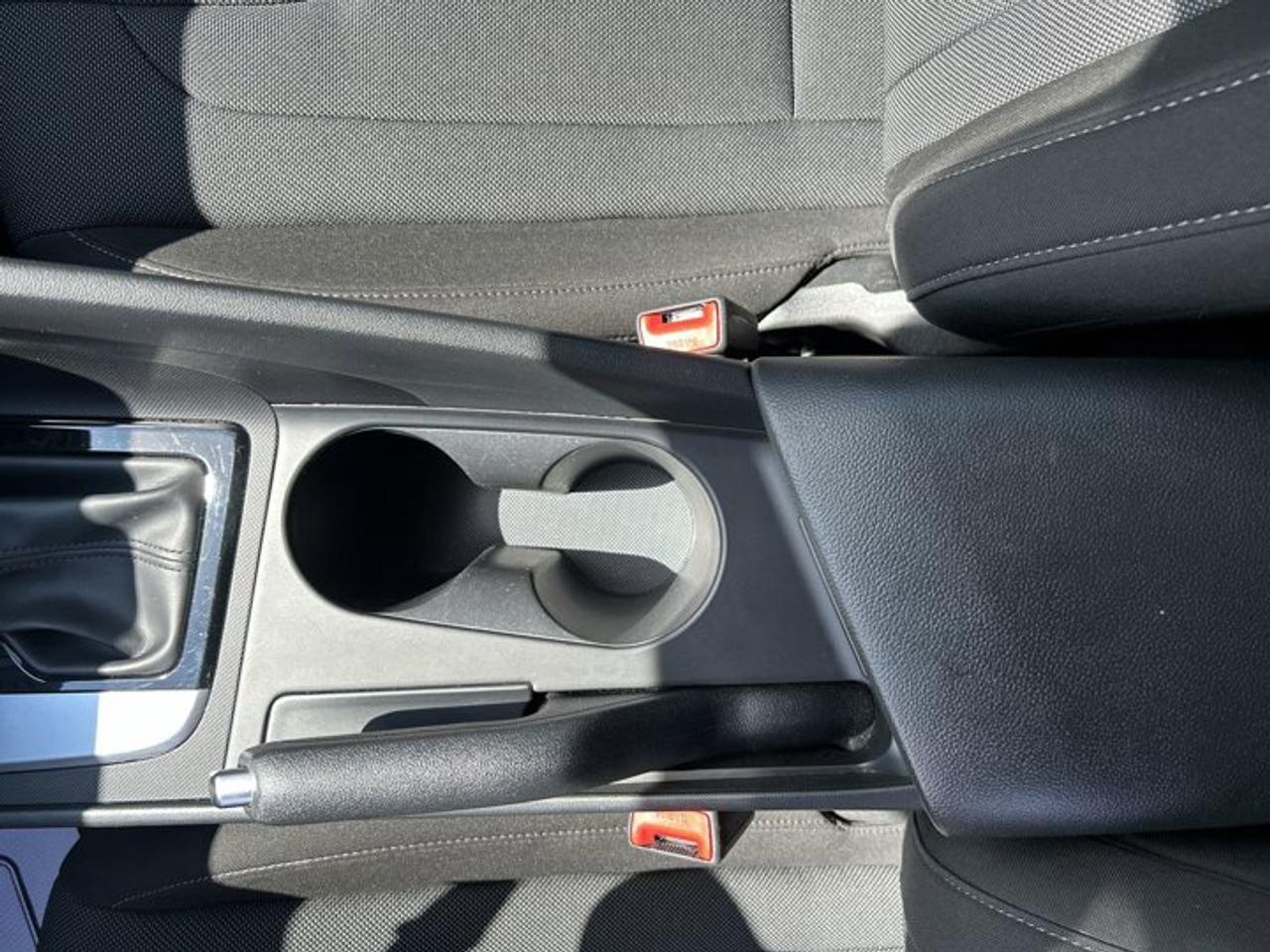 2025 Hyundai Elantra Essential | No accidents | Heated Steering Photo