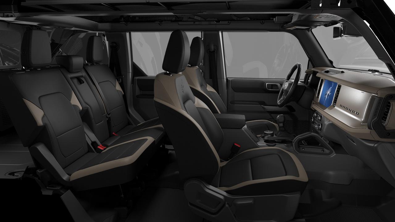 2026 Ford Bronco Outer Banks Photo