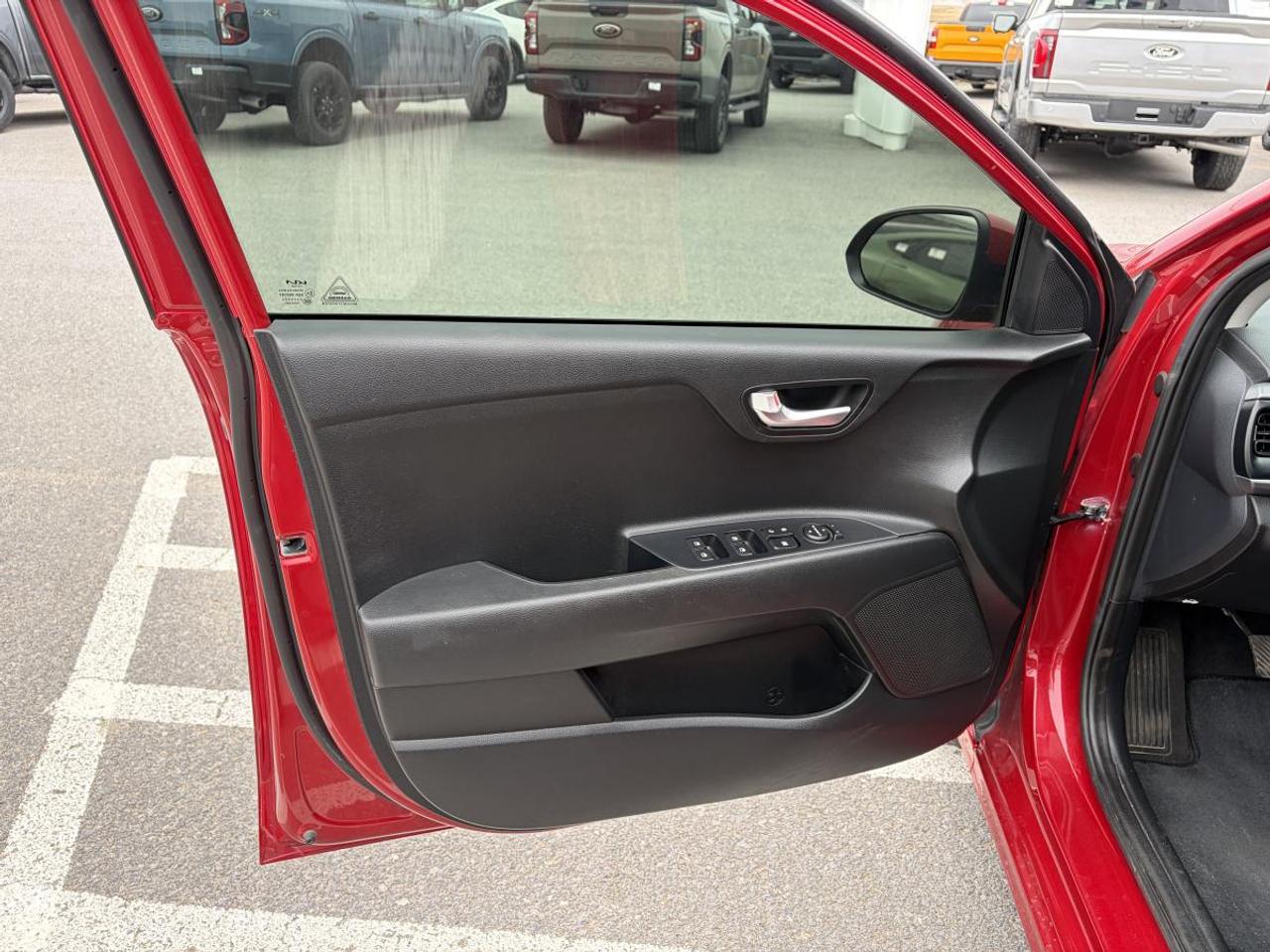 2023 Kia Rio5 LX+ Photo