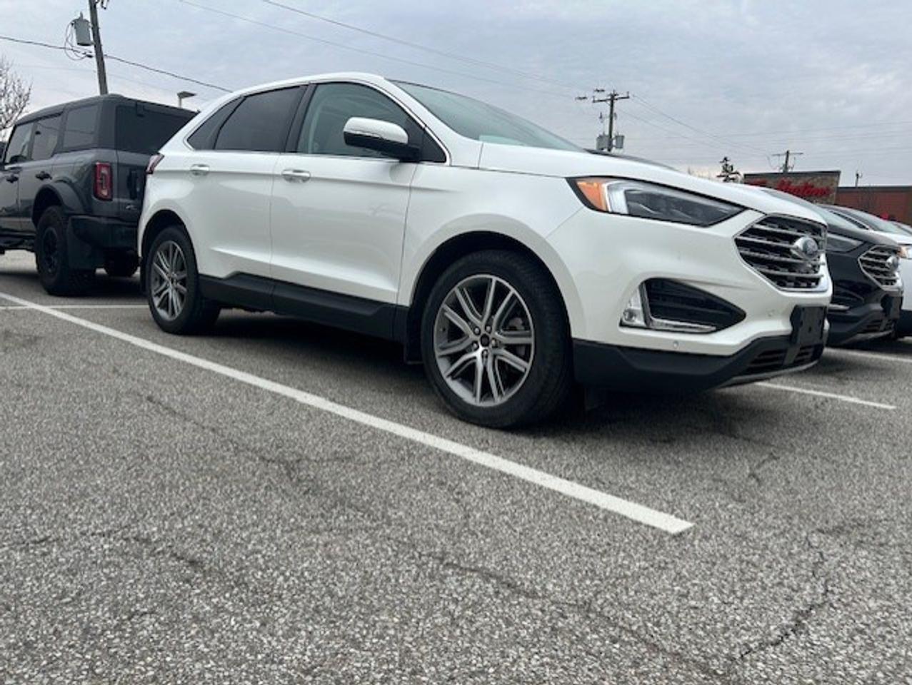 2024 Ford Edge Titanium AWD Photo0