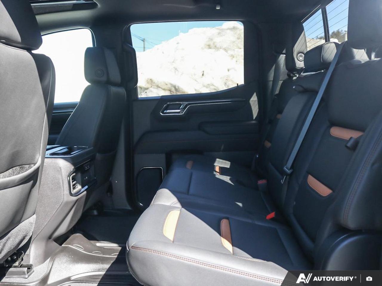 2024 GMC Sierra 1500 AT4 Photo