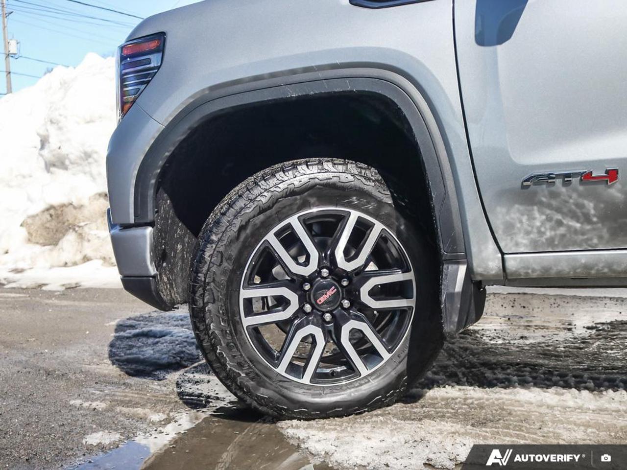 2024 GMC Sierra 1500 AT4 Photo