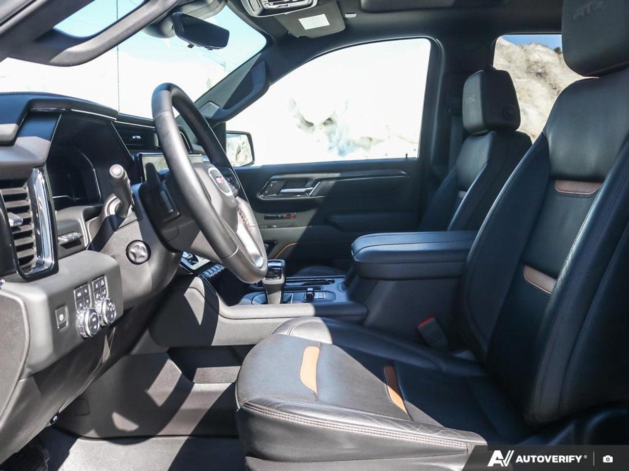 2024 GMC Sierra 1500 AT4 Photo