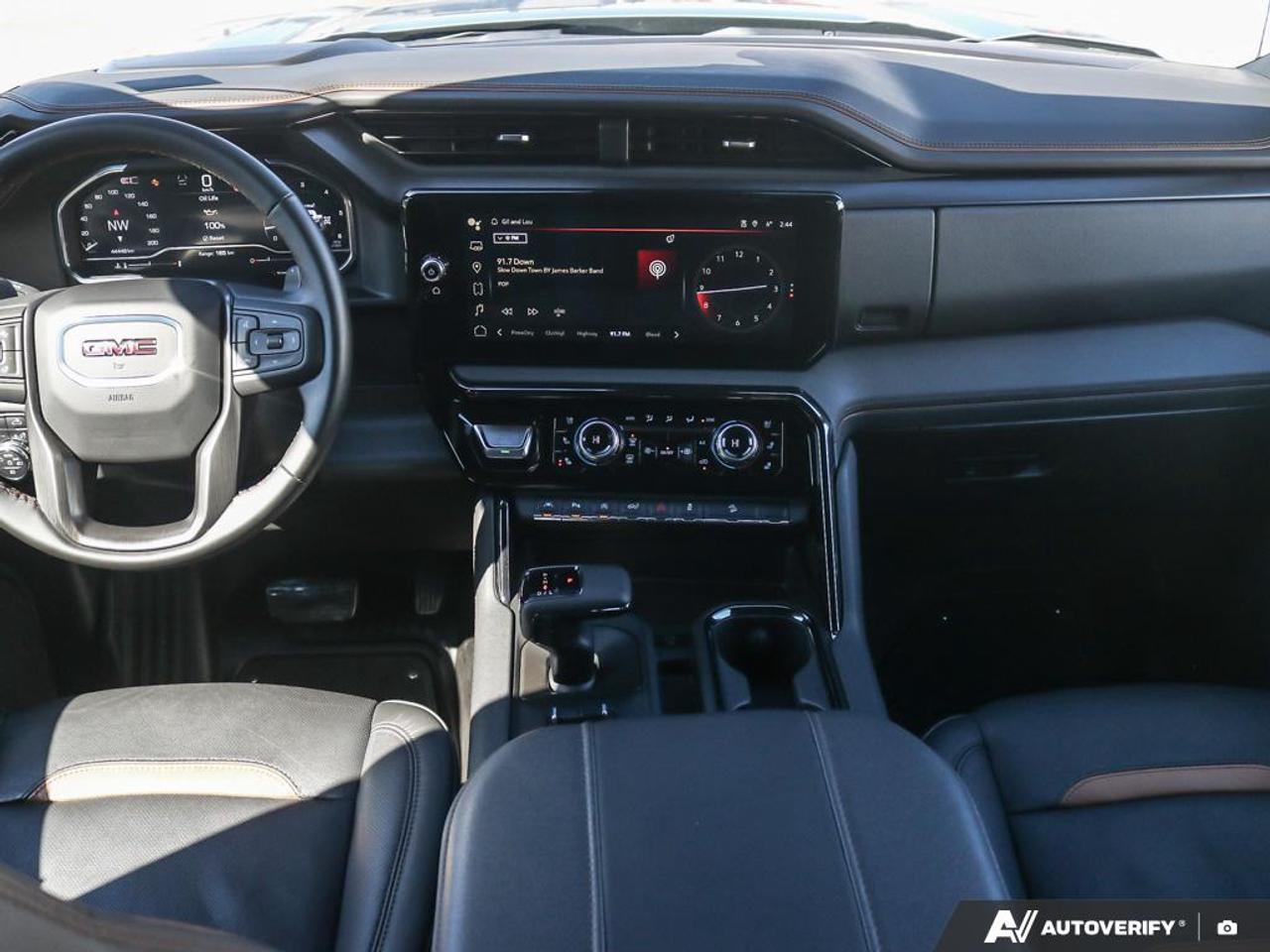 2024 GMC Sierra 1500 AT4 Photo