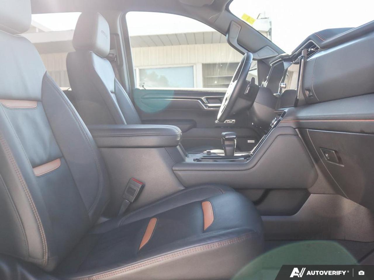 2024 GMC Sierra 1500 AT4 Photo