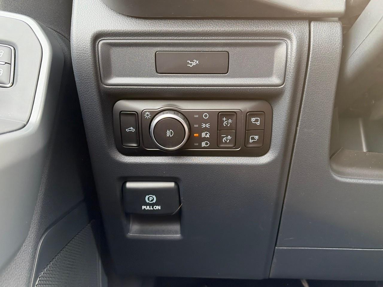 2026 Ford F-150 XLT 4WD SuperCrew 5.5' Box Photo