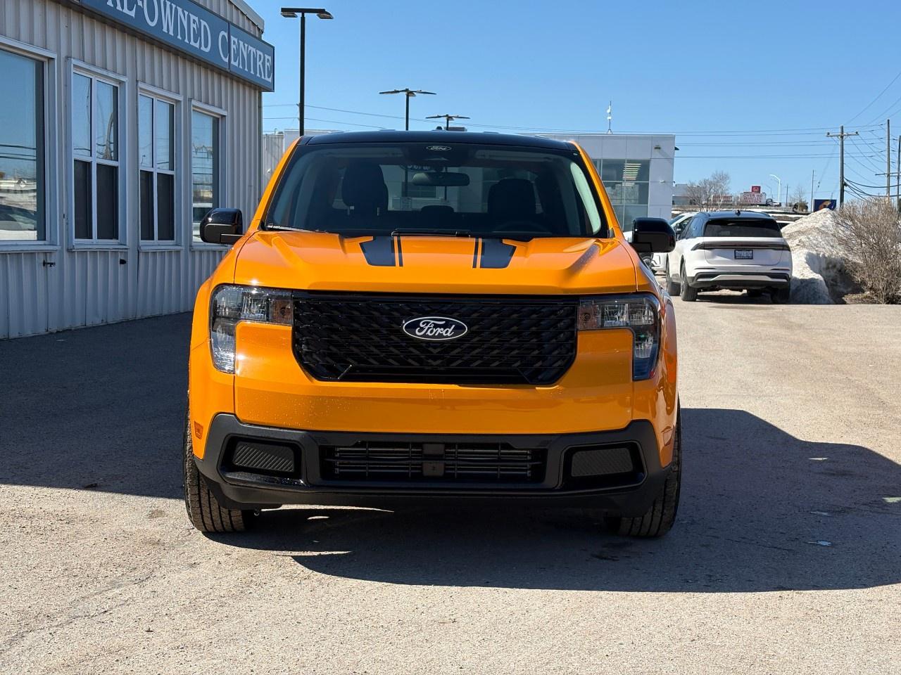 2026 Ford Maverick XLT AWD SuperCrew Photo2