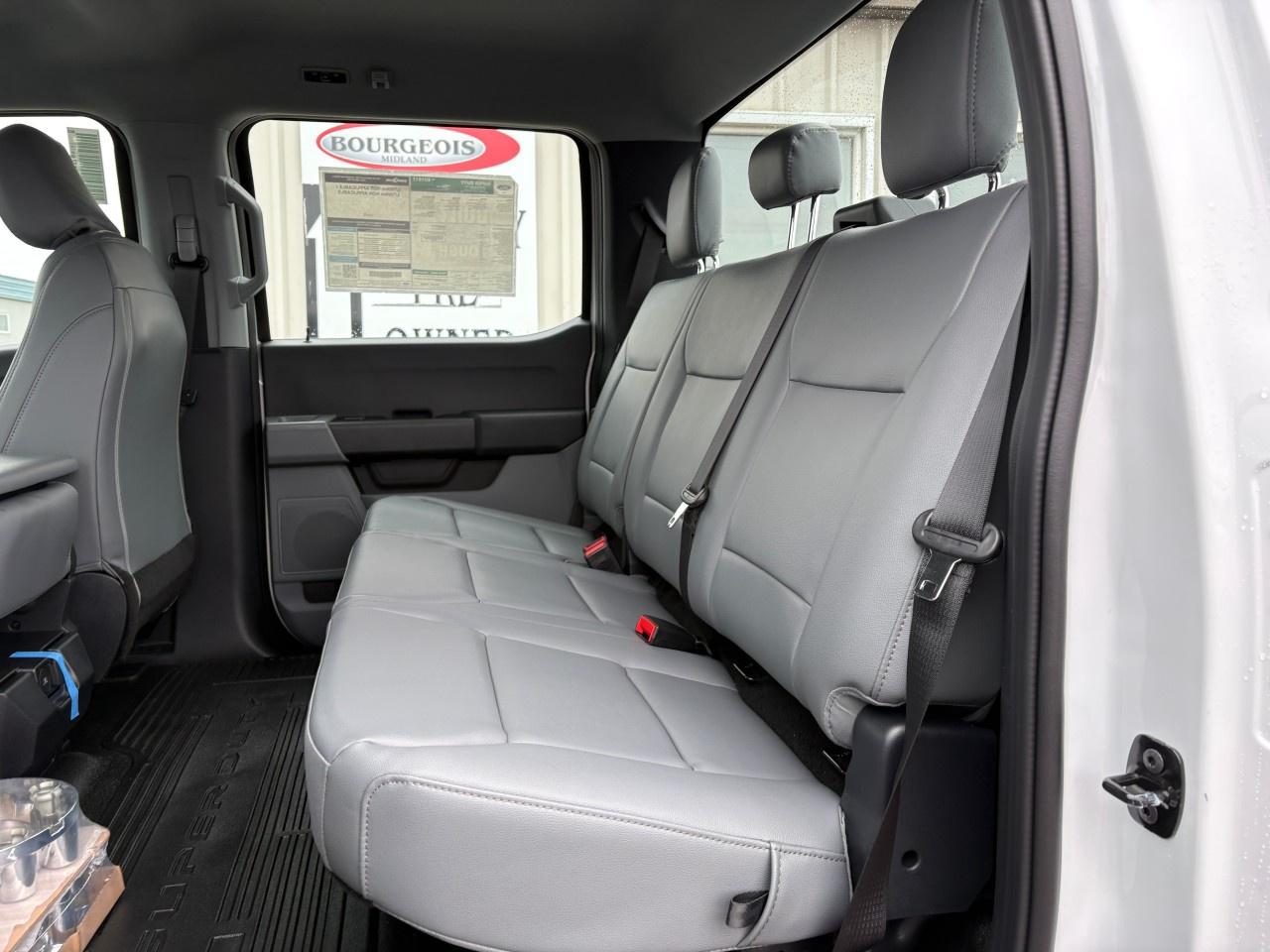 2026 Ford F-250 Super Duty SRW XL 4WD CREW CAB 8' BOX Photo