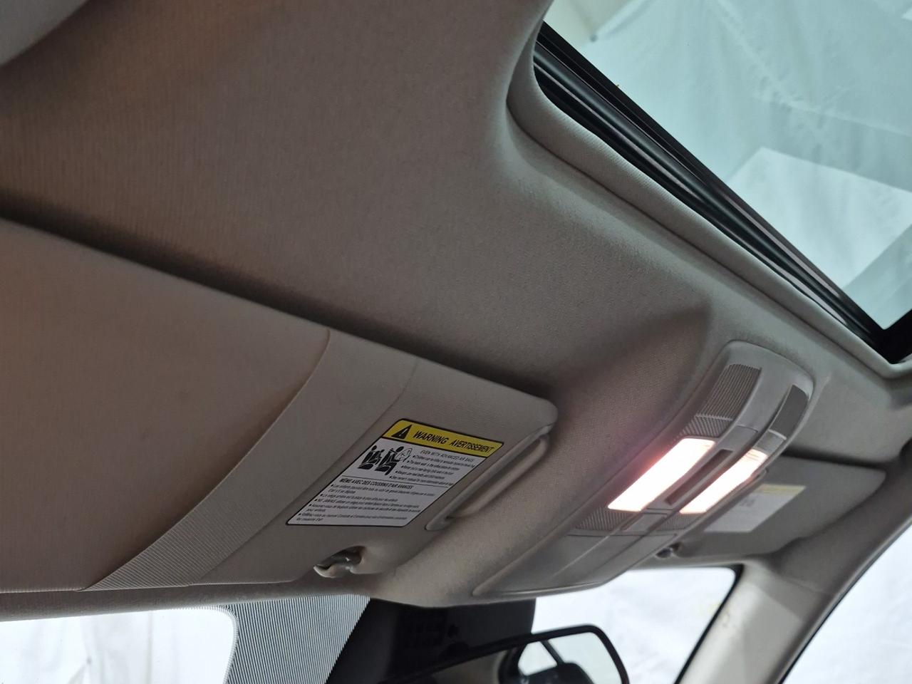 2018 Mazda MAZDA3 GT Photo3