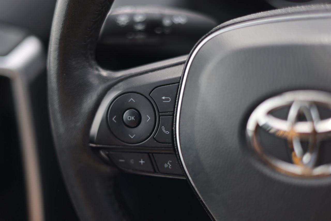 2021 Toyota RAV4 XLE AWD Photo