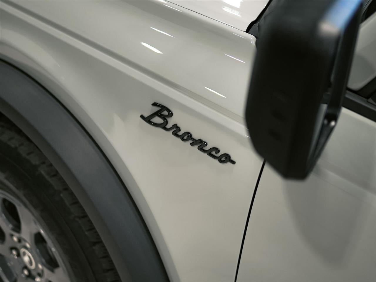 2024 Ford Bronco BIG BEND | 4X4 | HARD TOP | LTHR | NO ACCIDENTS | ONE OWNER Photo