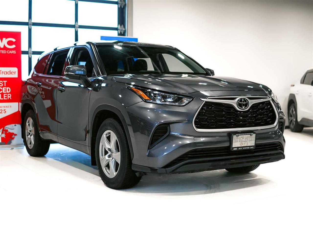 2022 Toyota Highlander LE AWD | NO ACCIDENTS | TOYOTA SERVICED Photo