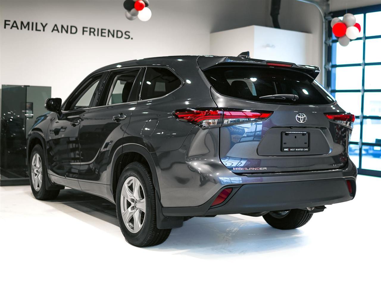 2022 Toyota Highlander LE AWD | NO ACCIDENTS | TOYOTA SERVICED Photo