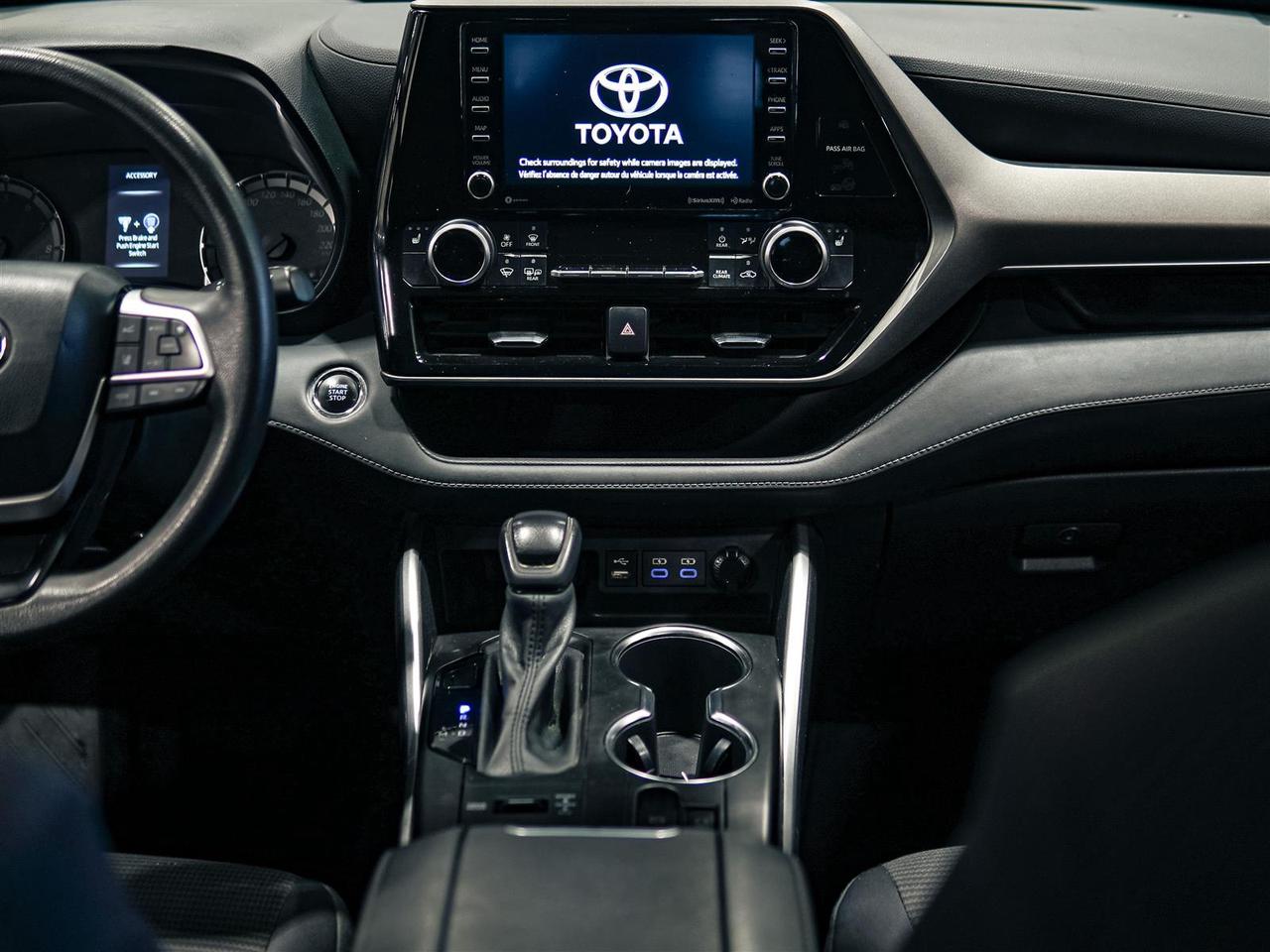 2022 Toyota Highlander LE AWD | NO ACCIDENTS | TOYOTA SERVICED Photo