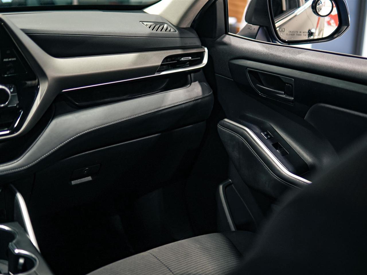 2022 Toyota Highlander LE AWD | NO ACCIDENTS | TOYOTA SERVICED Photo