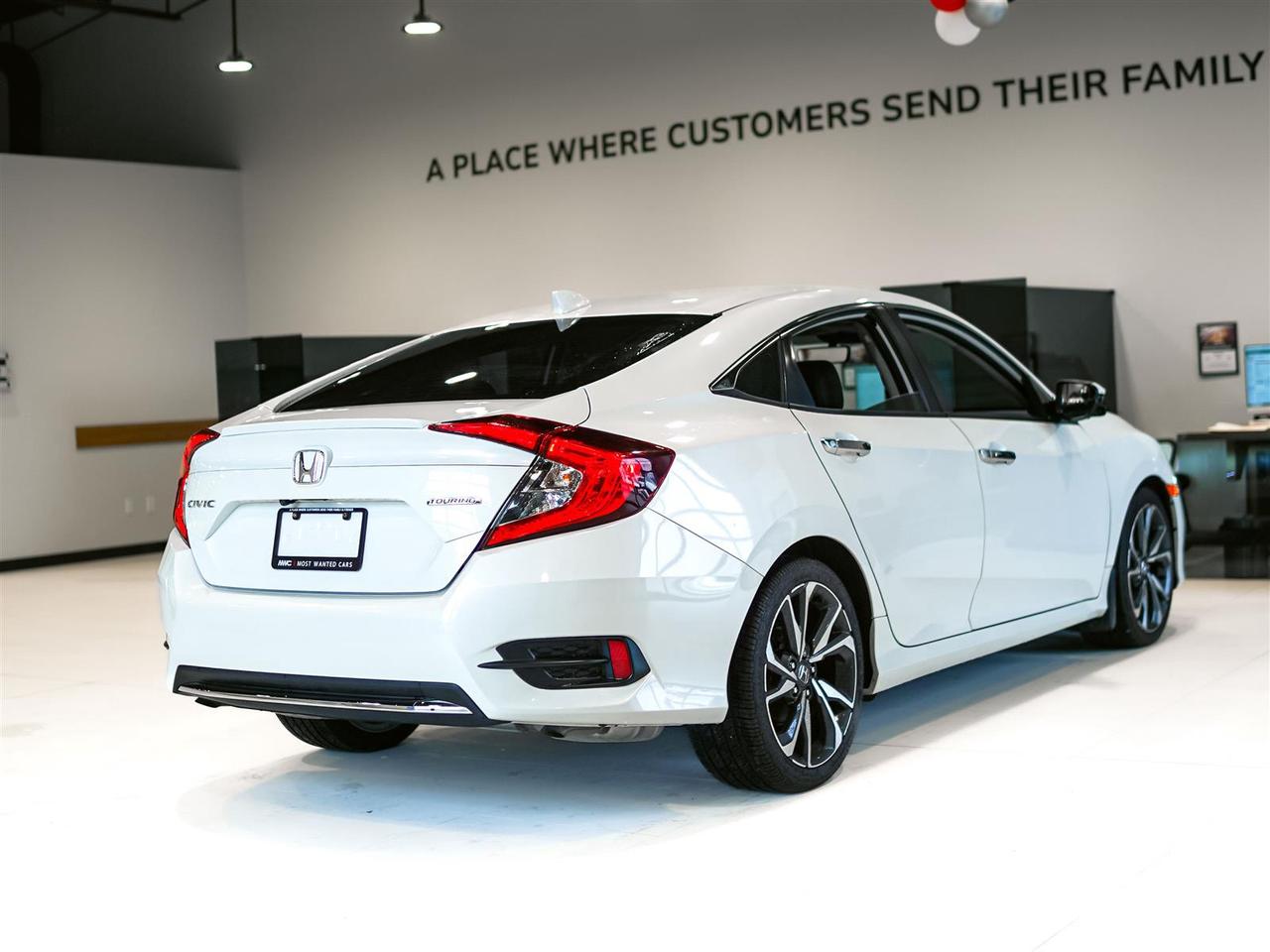 2020 Honda Civic TOURING | NO ACCIDENTS | HONDA SERVICED Photo