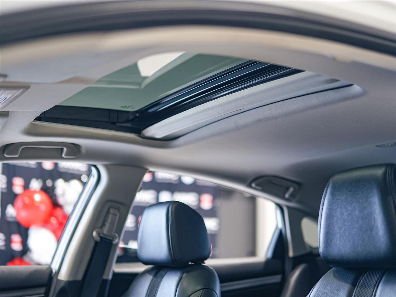 2020 Honda Civic TOURING | NO ACCIDENTS | HONDA SERVICED Photo
