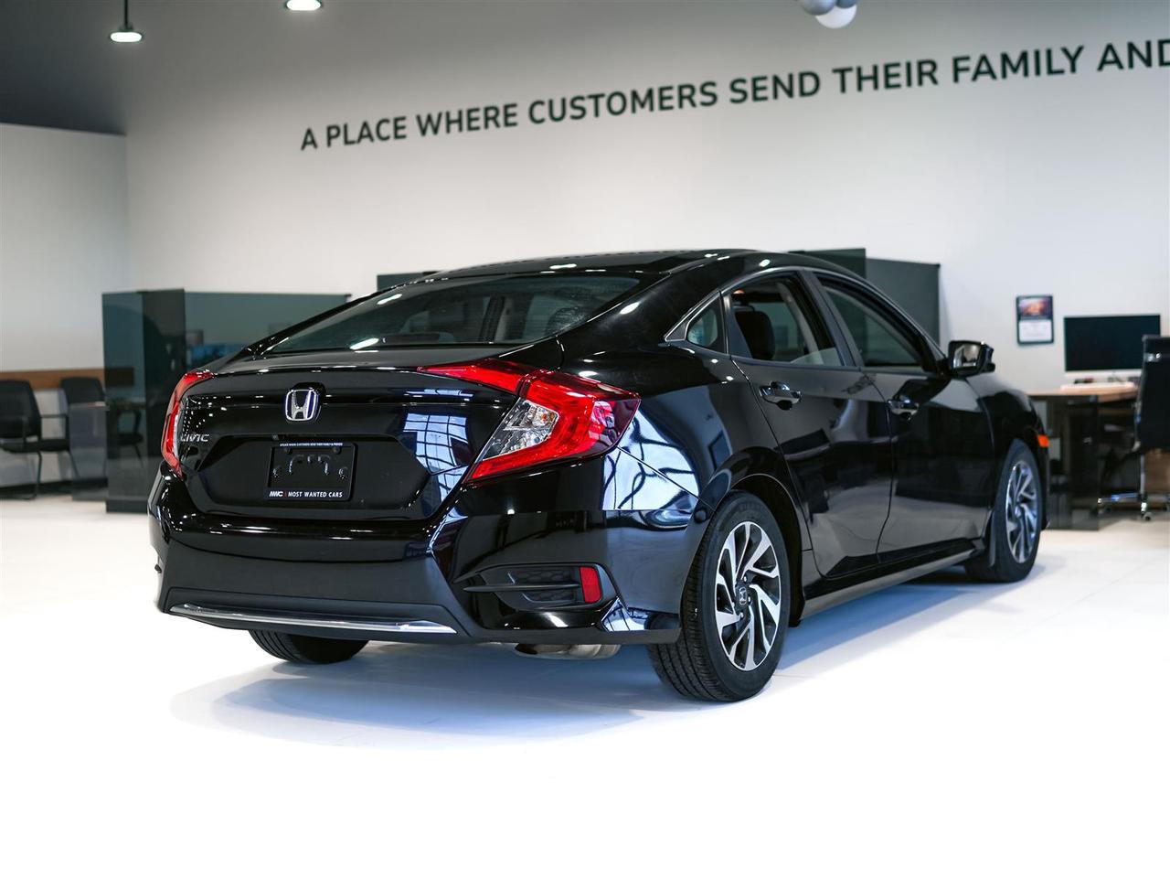 2019 Honda Civic EX | NO ACCIDENTS | ONE OWNER | SUNROOF Photo