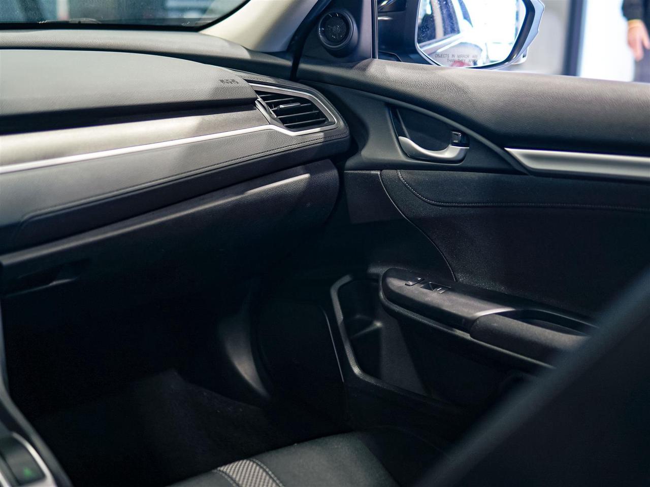 2019 Honda Civic EX | NO ACCIDENTS | ONE OWNER | SUNROOF Photo