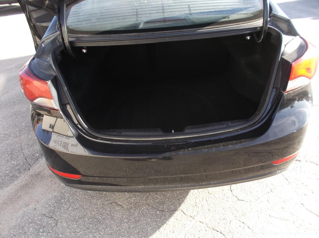 2013 Hyundai Elantra SE SPORT Photo