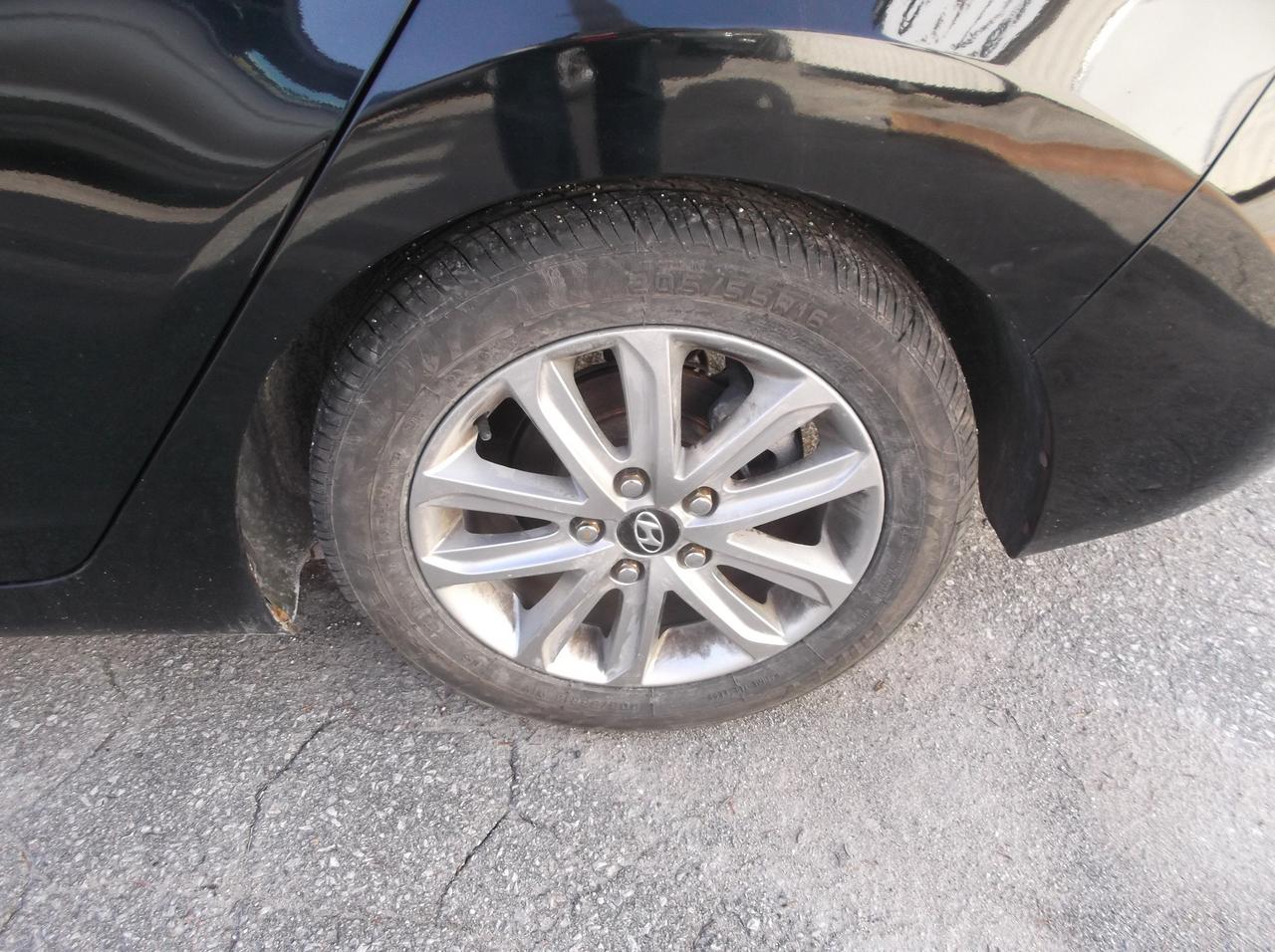 2013 Hyundai Elantra SE SPORT Photo