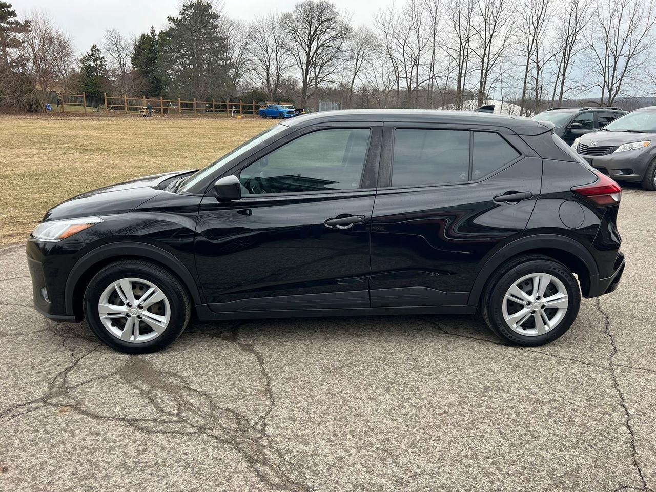 2021 Nissan Kicks S Photo