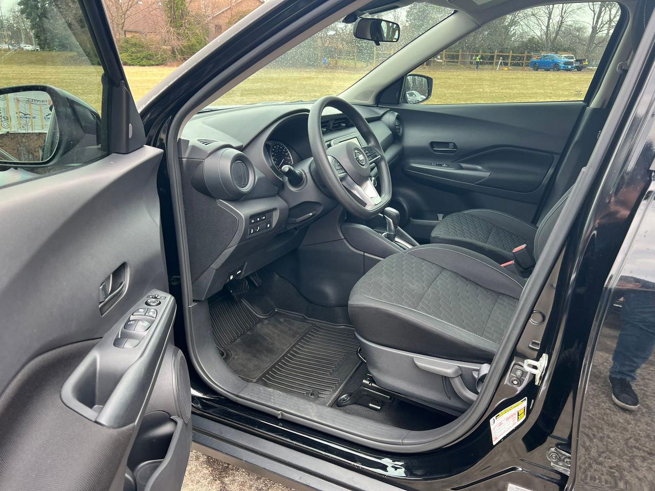 2021 Nissan Kicks S Photo