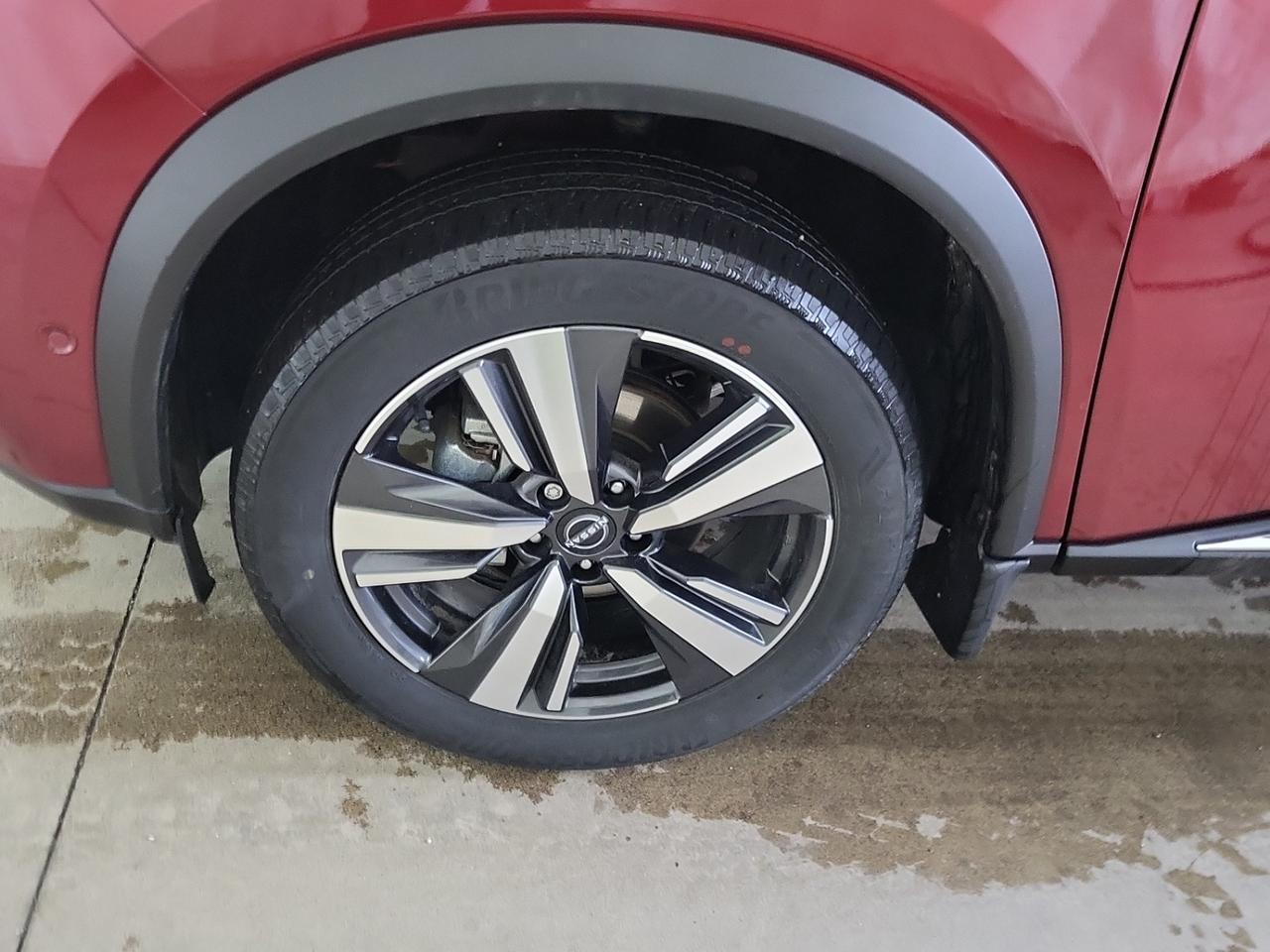 2023 Nissan Rogue Platinum Photo