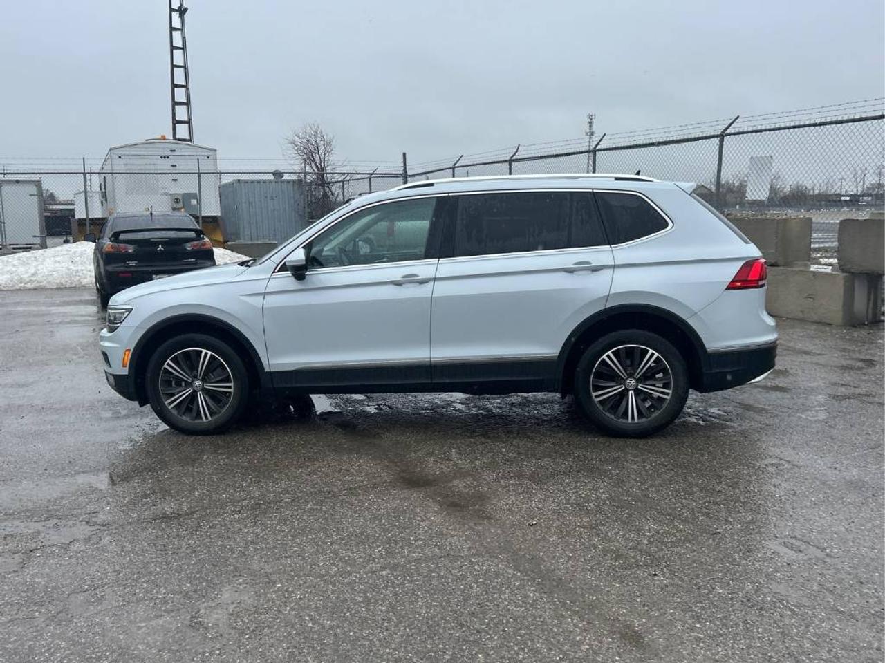 2018 Volkswagen Tiguan Highline | 4Motion | Leather | Pano Roof | Nav Cam Photo7