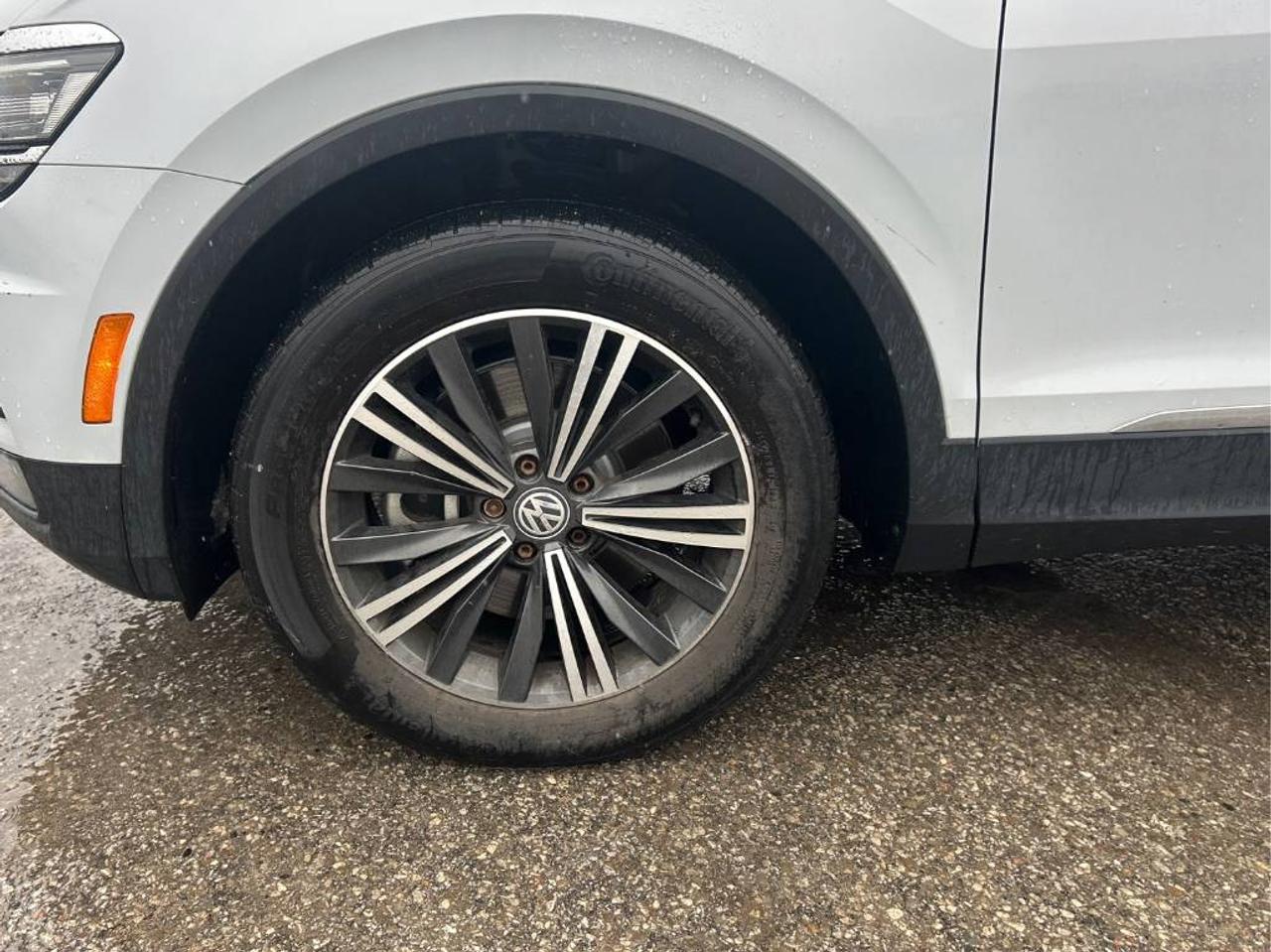 2018 Volkswagen Tiguan Highline | 4Motion | Leather | Pano Roof | Nav Cam Photo9