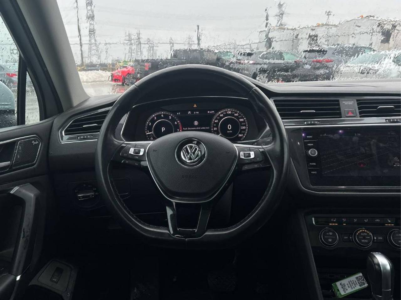 2018 Volkswagen Tiguan Highline | 4Motion | Leather | Pano Roof | Nav Cam Photo25