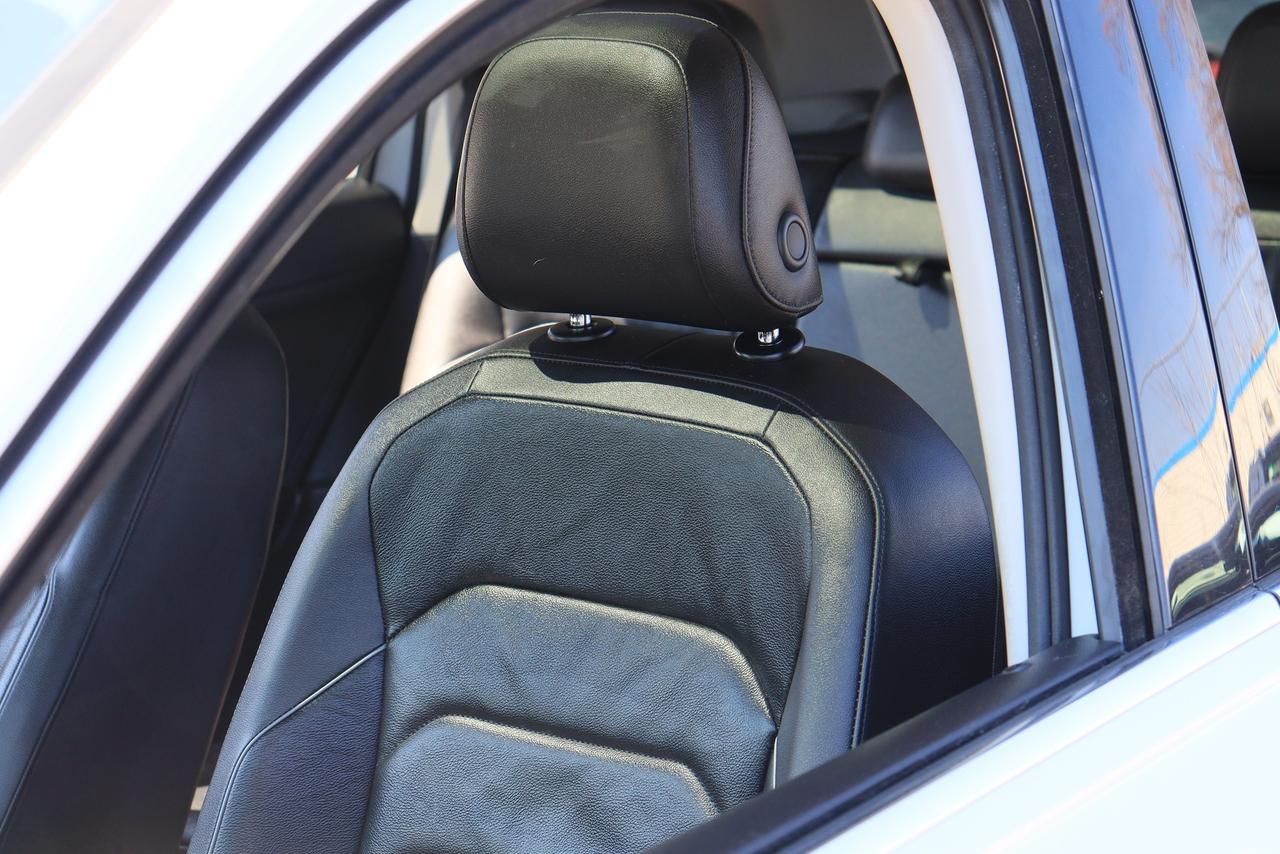 2018 Volkswagen Tiguan Highline | 4Motion | Leather | Pano Roof | Nav Cam Photo57