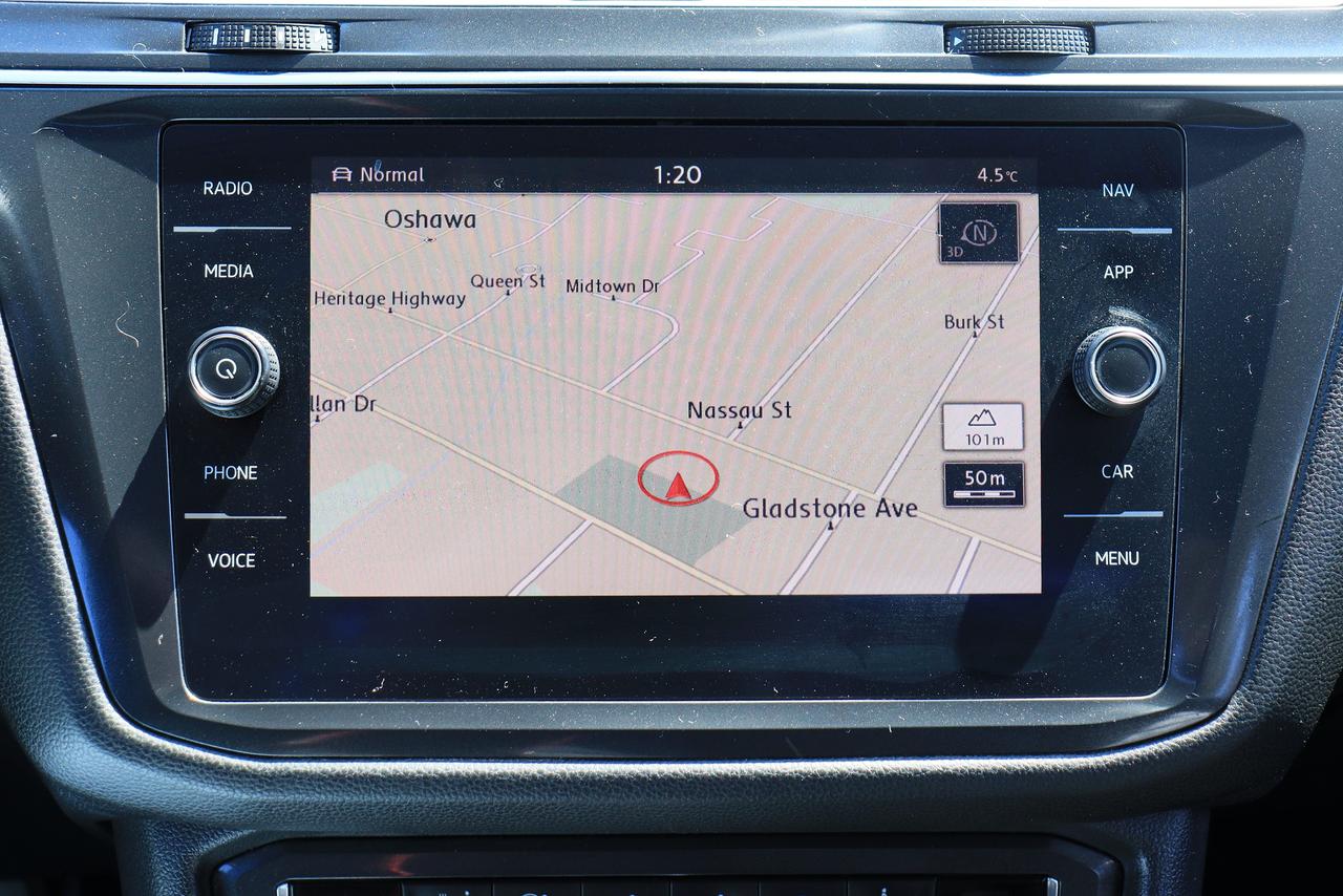 2018 Volkswagen Tiguan Highline | 4Motion | Leather | Pano Roof | Nav Cam Photo23