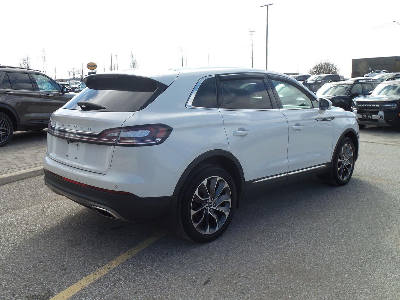 2022 Lincoln Nautilus LOCAL TRADE, 2.7L ENGINE, LEATHER, SUNROOF, NAV! Photo