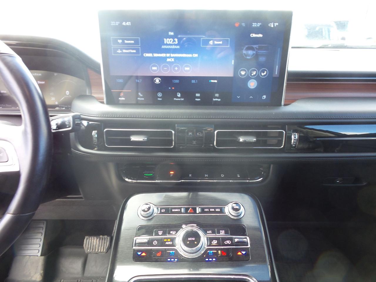 2022 Lincoln Nautilus LOCAL TRADE, 2.7L ENGINE, LEATHER, SUNROOF, NAV! Photo