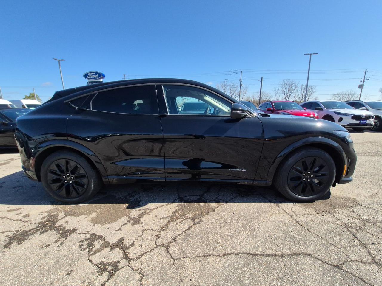 2026 Ford Mustang Mach-E PREMIUM, PANO ROOF, SPORT APPEARANCE PKG Photo3