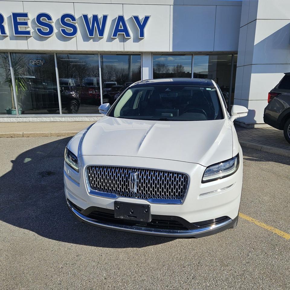 2022 Lincoln Nautilus LOCAL TRADE, 2.7L ENGINE, LEATHER, SUNROOF, NAV! Photo2